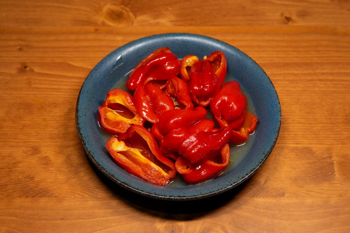 Нарезанный красный болгарский перец